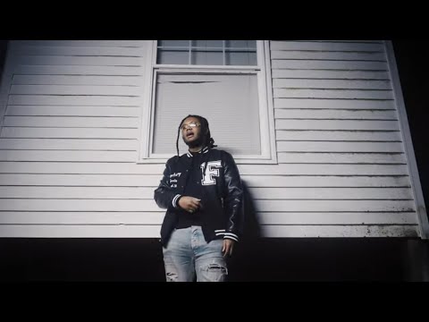 Foeside Johnny- In & Out (Official Music Video)