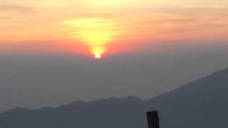preview picture of video 'Mount Agung Batur sunrise over Bali Indonesia'