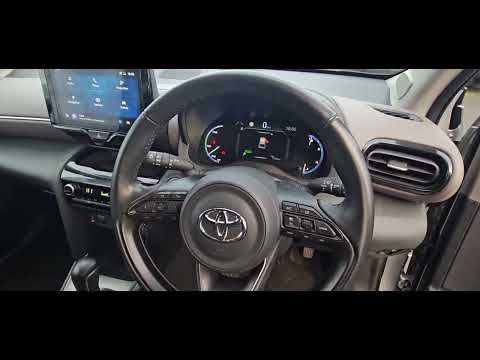 Toyota Yaris Cross 1.5 Hybrid Sol 5dr - Image 2