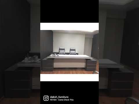 Wooden 6 ft executive director table