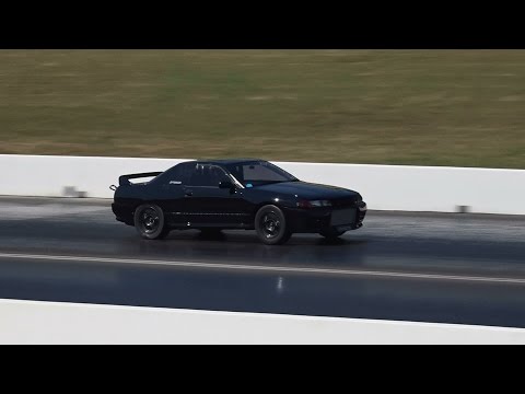 WORLDS FASTEST & QUICKEST STREET REGISTERED RADIAL R32 GTR SKYLINE C&V PERFORMANCE 7.98 @ 176.7 MPH