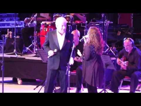 Sandra Mihanovich & Chico Novarro - "Algo contigo" - Fiesta de la Vendimia 2014