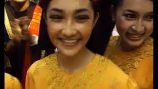 Download lagu Elly Kasim - Kampuang Nan Jauh Di Mato mp3 Download lagu Elly Kasim - Kampuang Nan Jauh Di Mato mp3