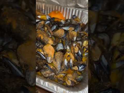 Mussels fresh off the grill #mussels #seafood