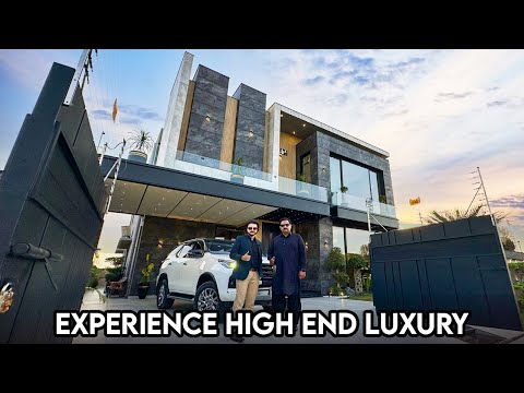 Experience High-End Living: 1 Kanal Home in Phase 8