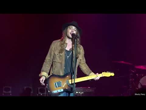 Travis Cormier - Summer of 69 - Thetford Mines