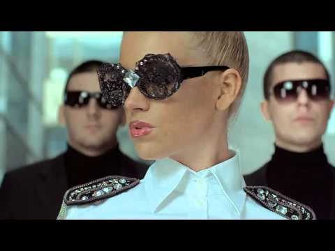 Dunja Ilic - Nisam laka, maco (Official Video).mp4