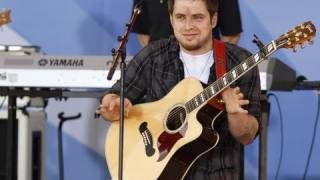 Lee DeWyze Breaks American Idol Tradition