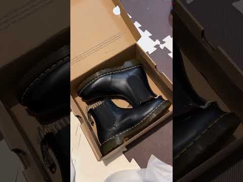 Dr. Martens 2976 Yellow Stitch Smooth Leather Chelsea Boots