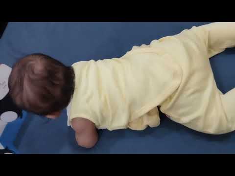 Atisha is 109 days old. I like to see books with pics 📸