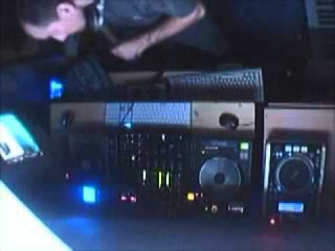 petit démo d'un mix rap dans les studio de la prod IN-THE-MIX-PROD