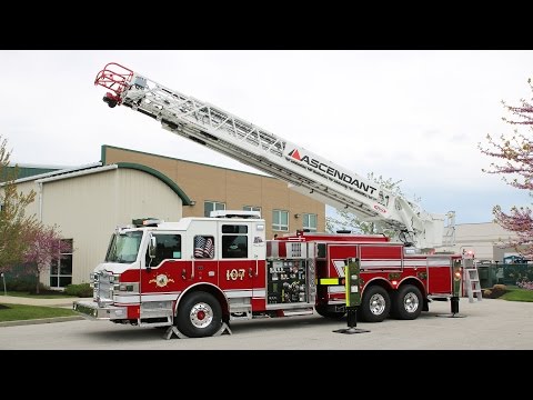 Ascendant® 107' Tandem Axle Heavy-Duty Aerial Ladder
