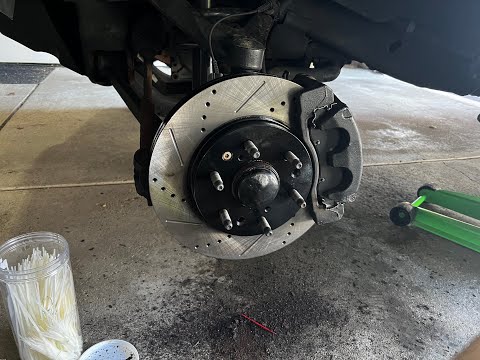 Installing Drilled & Slotted Rotors with Ceramic Brake Pads! (MotorbyMotor)