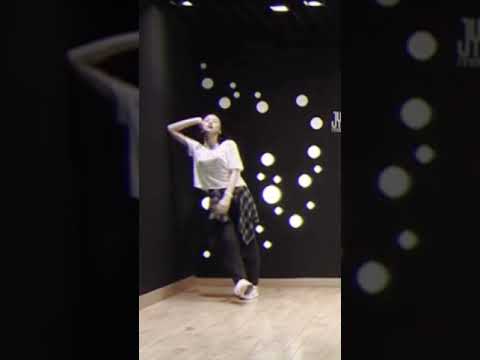 SIXTEEN Minor A Team (Chaeyoung Focus) - JYP “Swing baby” Dance Practice