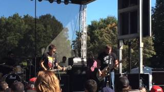 The Brokedowns - Life is a Breeze live at Riot Fest 2015