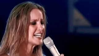 Claudia Leitte - Cai Fora / Foto Na Estante / Banho de Chuva (Ao Vivo em Copacabana)
