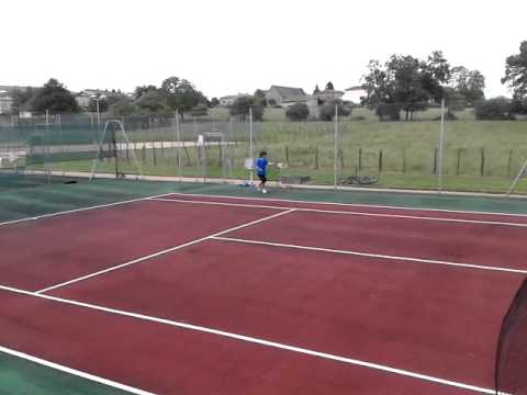 TENNIS: les pro du tennis de St Martin Belle Roche (looser) Mahédine.Z et Victor.G