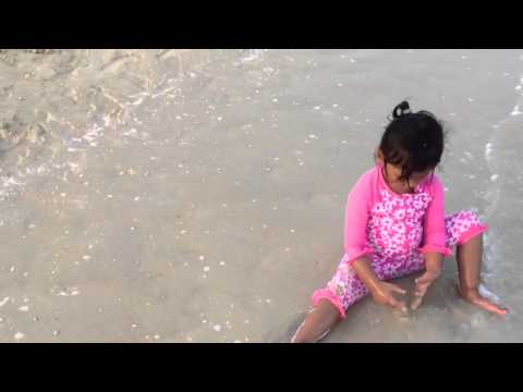 MARYAM PLAYING IN DUBAI BEACH 2012