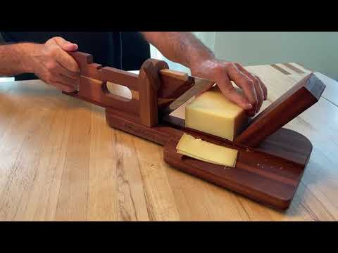 Alpin Natürlich - Hobel schneidet Käse