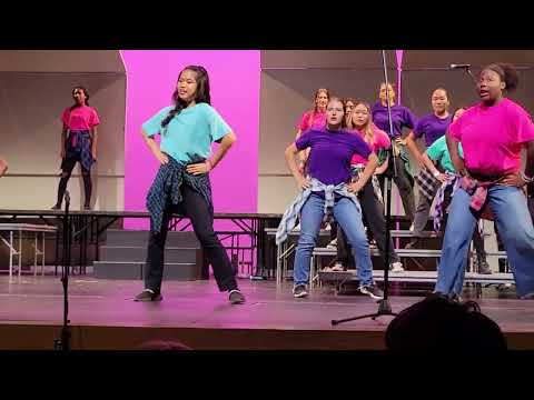 Tessa "Lips Are Moving"