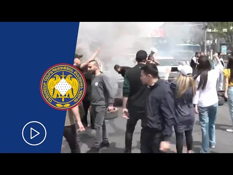 Ցուցարարների կողմից Երևան քաղաքի Կոմիտասի պողոտայի և Գյուլբենկյան փողոցի խաչմերուկում կատարված խուլիգանության գործով երկու անձի մեղադրանք է առաջադրվել (տեսանյութ)