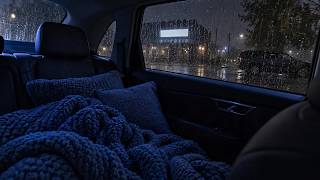 Noite chuvosa e aconchegante no carro | Chuva na janela para dormir