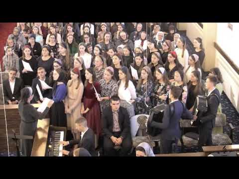 Grup Fete Vicov - E Harul Tau ca sunt aici | Video