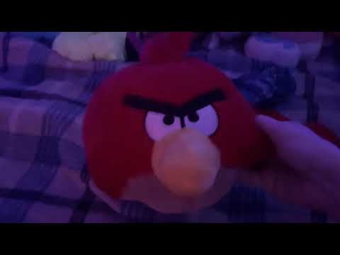 Vanellope vorbește cu Red despre cum ea și prietenii ei sunt îngrijorați pentru animalele lor de companie.