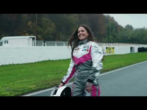 Nina Attal "One Way" (Clip Officiel)