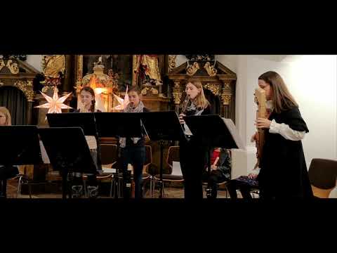 Das Blockflötenensemble der Klasse Ingrid Leidl spielt "Pastorale" von A. Corelli