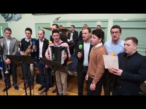 Un grup de Frati din Biserica Penticostala Betleem din Londra