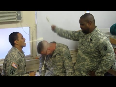 Funny Army Jokes with Dumb Soldiers
