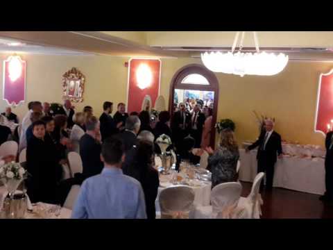 Ingresso Matrimonio Originale e Divertente - La Masseria - Animazione Francesco Barattucci Showman