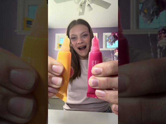 Vídeo relacionado con e.l.f. Squeeze Me Bálsamo Labial Hidratante con ácido hialurónico, Fresa