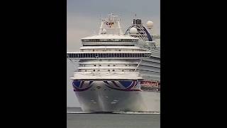 MV Ventura arriving to Rotterdam #cruiseship #travel #pandocruises #rotterdam