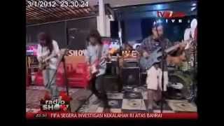 Download lagu Navicula - Semut hitam (God Bless Cover) Live @ RadioShow TVOne mp3 Download lagu Navicula - Semut hitam (God Bless Cover) Live @ RadioShow TVOne mp3