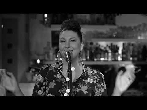 ICH ZIEHE DICH AN LAND - Naomi van Dooren - Live