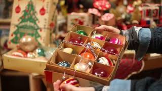 A History of Shiny Brite Ornaments