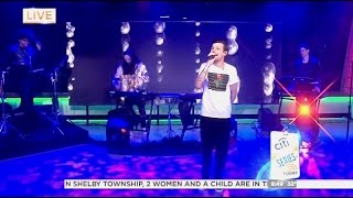 Louis Tomlinson - Just Hold On - Live