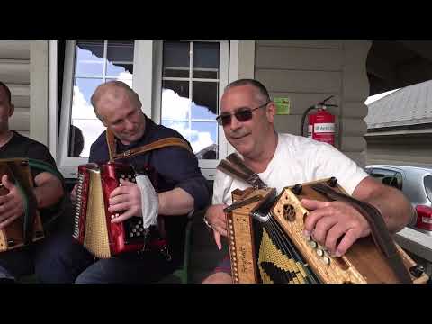 Blømingsfestivalen 2022   Buskspill - Whisky in the jar