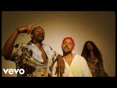 Alejandro Fuentes - Miss Favela