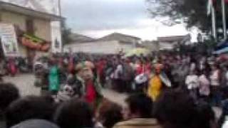 preview picture of video 'Walking in Huancayo 09  fiesta en MITOS'