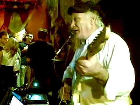 C'HO UN PODERE MALANDATO + LELLERONE EMO ALLE CANTINELLE PITIGLIANO 2009