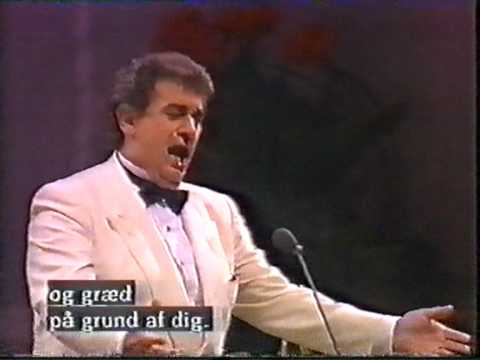 Placido Domingo sings Jealousy tango