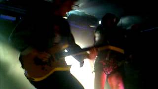 sleigh bells - true shred guitar @ oran mor