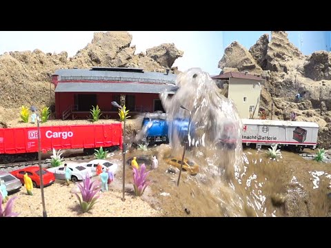 Train Crash - Diorama Dam Breach