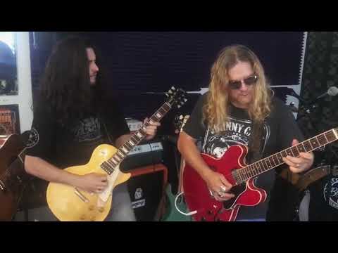 Jammin' Dickey Betts' "Elizabeth Reed" with Frank Hannon