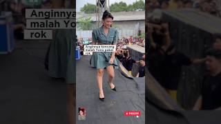 Download lagu Anginnya kenceng banget,Yono malah pakai rok #dangdut #lusyanajelita #hiburan mp3 Download lagu Anginnya kenceng banget,Yono malah pakai rok #dangdut #lusyanajelita #hiburan mp3