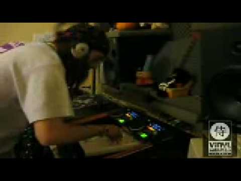 DJ KRISSI B VINYL SAMURAIS EXCLUSIVE MIX 1 - PLEASE LEAVE COMMENTS!!!