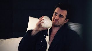 The Major RED FLAG You Should Never Ignore In A Man (Matthew Hussey, Get The Guy)